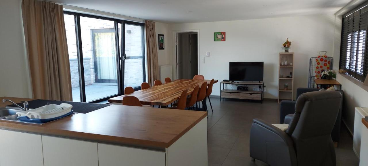 Leuk Overnachten In Hartje Laarne, Dicht Bij Gent! Extérieur photo