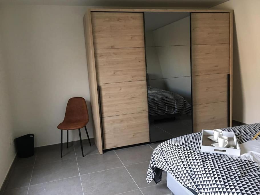 Leuk Overnachten In Hartje Laarne, Dicht Bij Gent! Extérieur photo